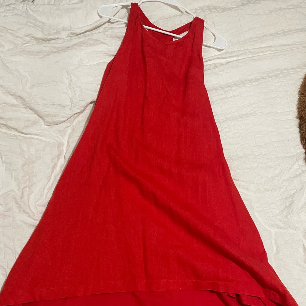 I need space in my closet and I barely wore this dress!